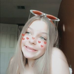 Meet your Posher, Carline